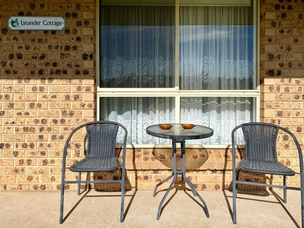 אוברון Titania Motel מראה חיצוני תמונה