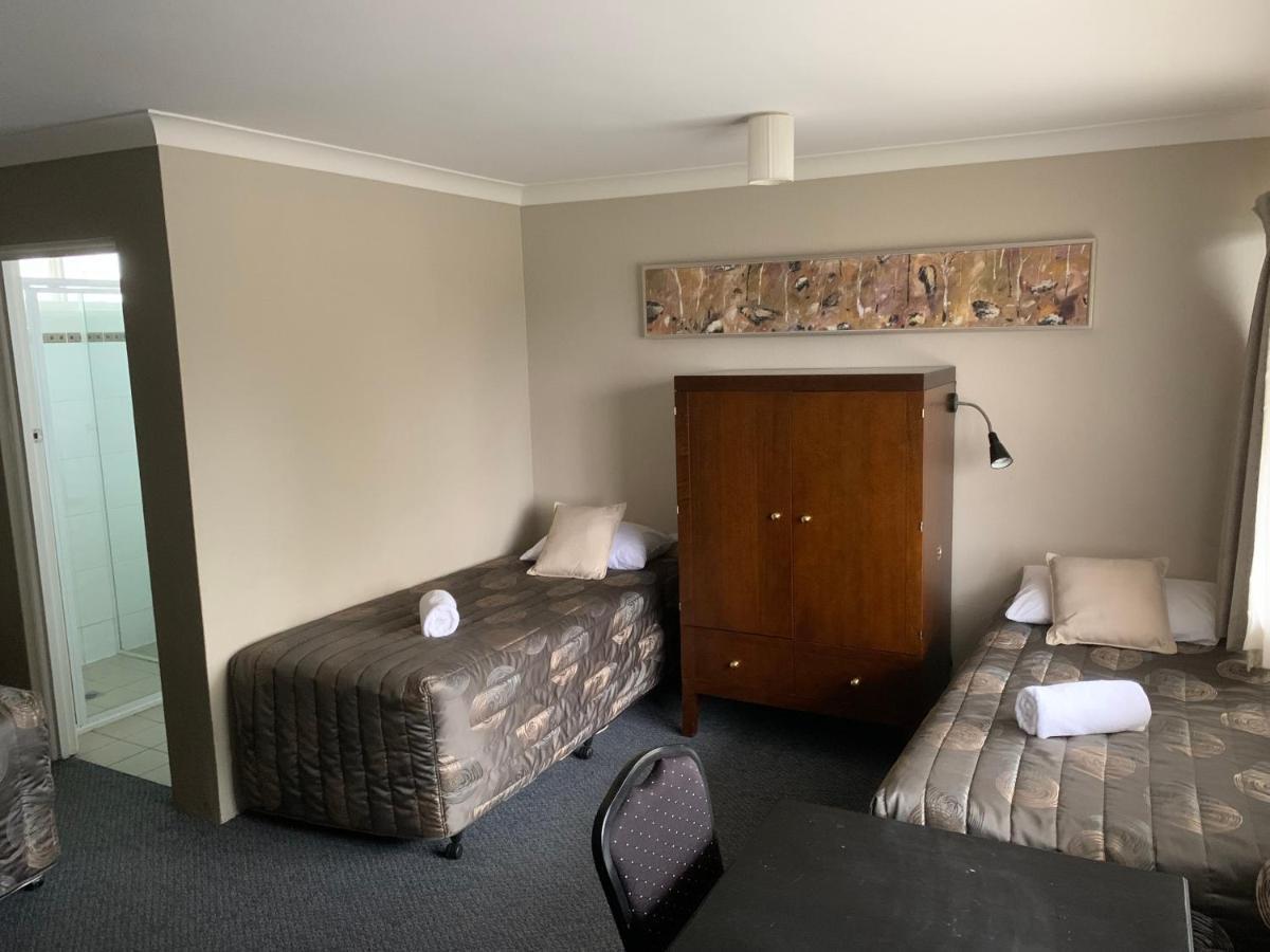 אוברון Titania Motel מראה חיצוני תמונה