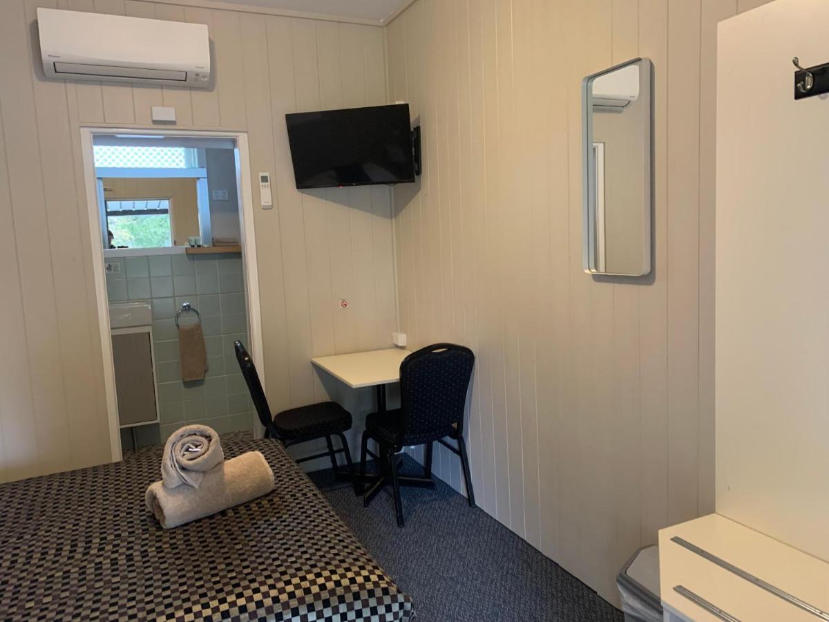 אוברון Titania Motel מראה חיצוני תמונה