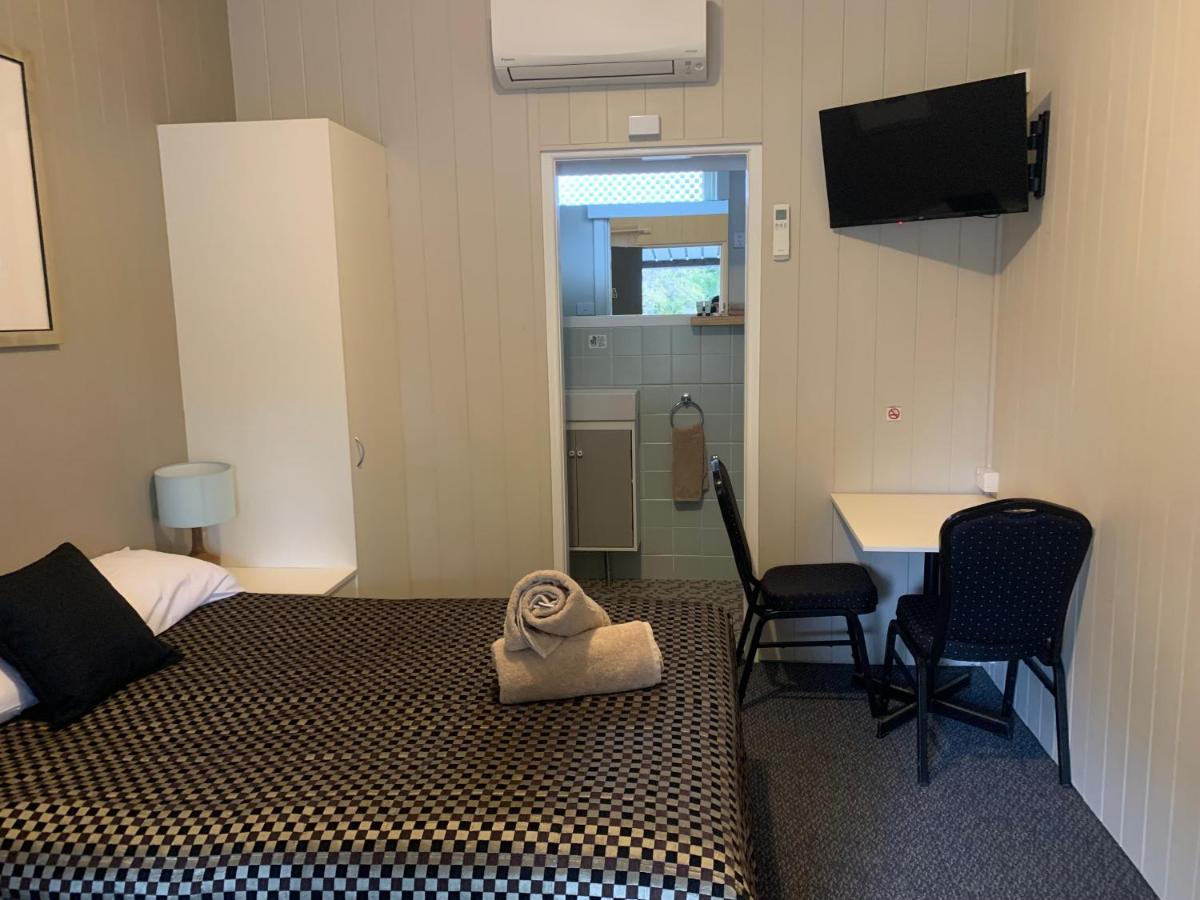 אוברון Titania Motel מראה חיצוני תמונה