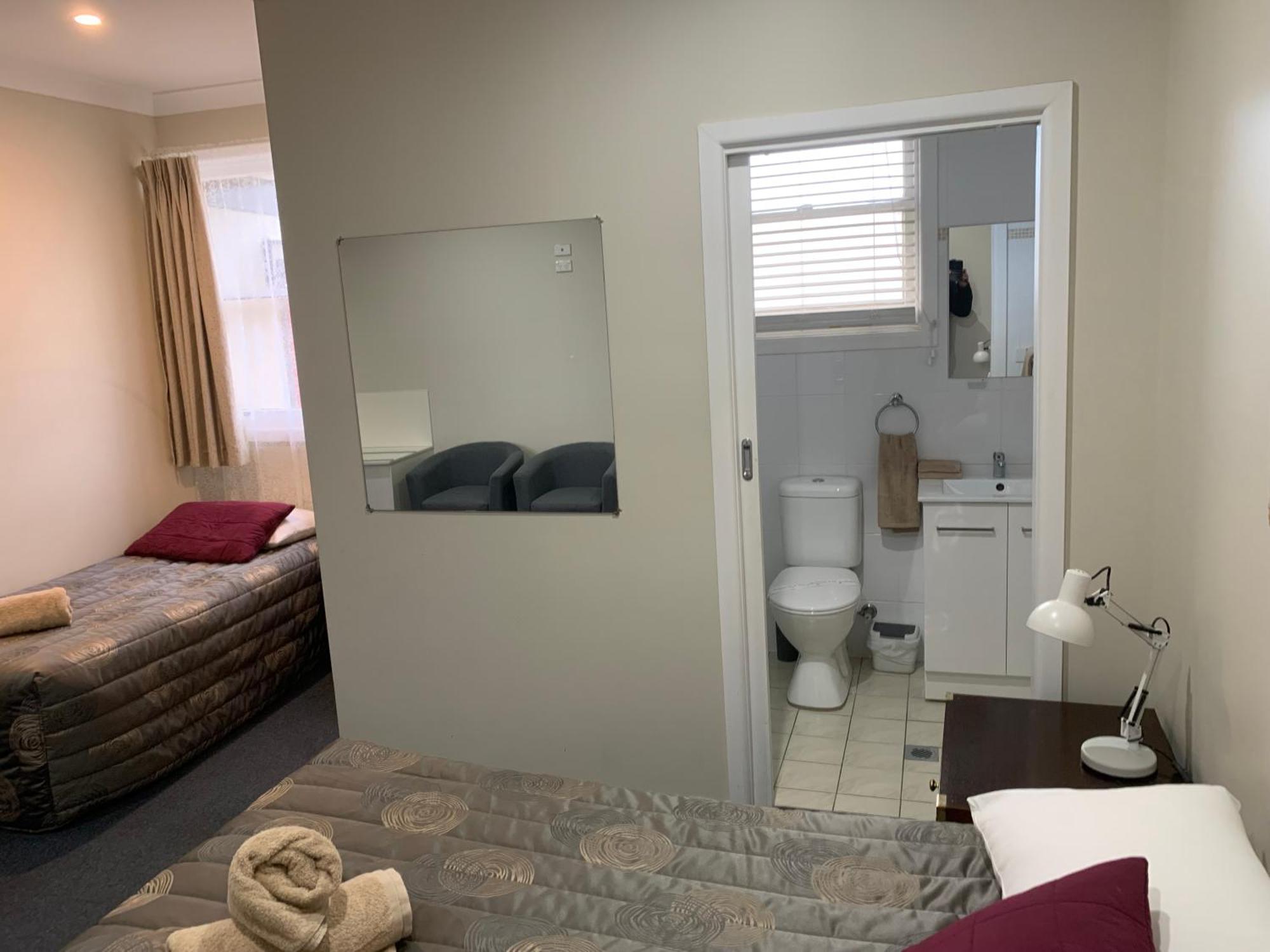 אוברון Titania Motel חדר תמונה