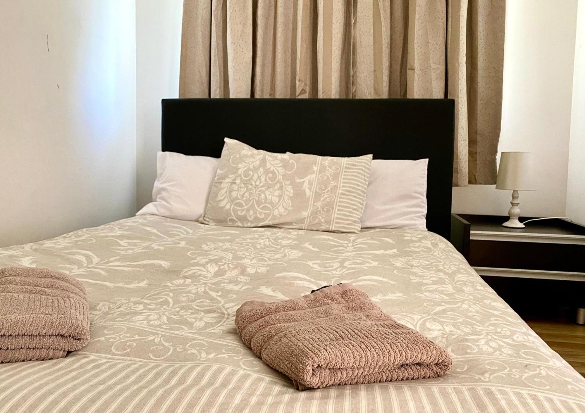 אוברון Titania Motel חדר תמונה