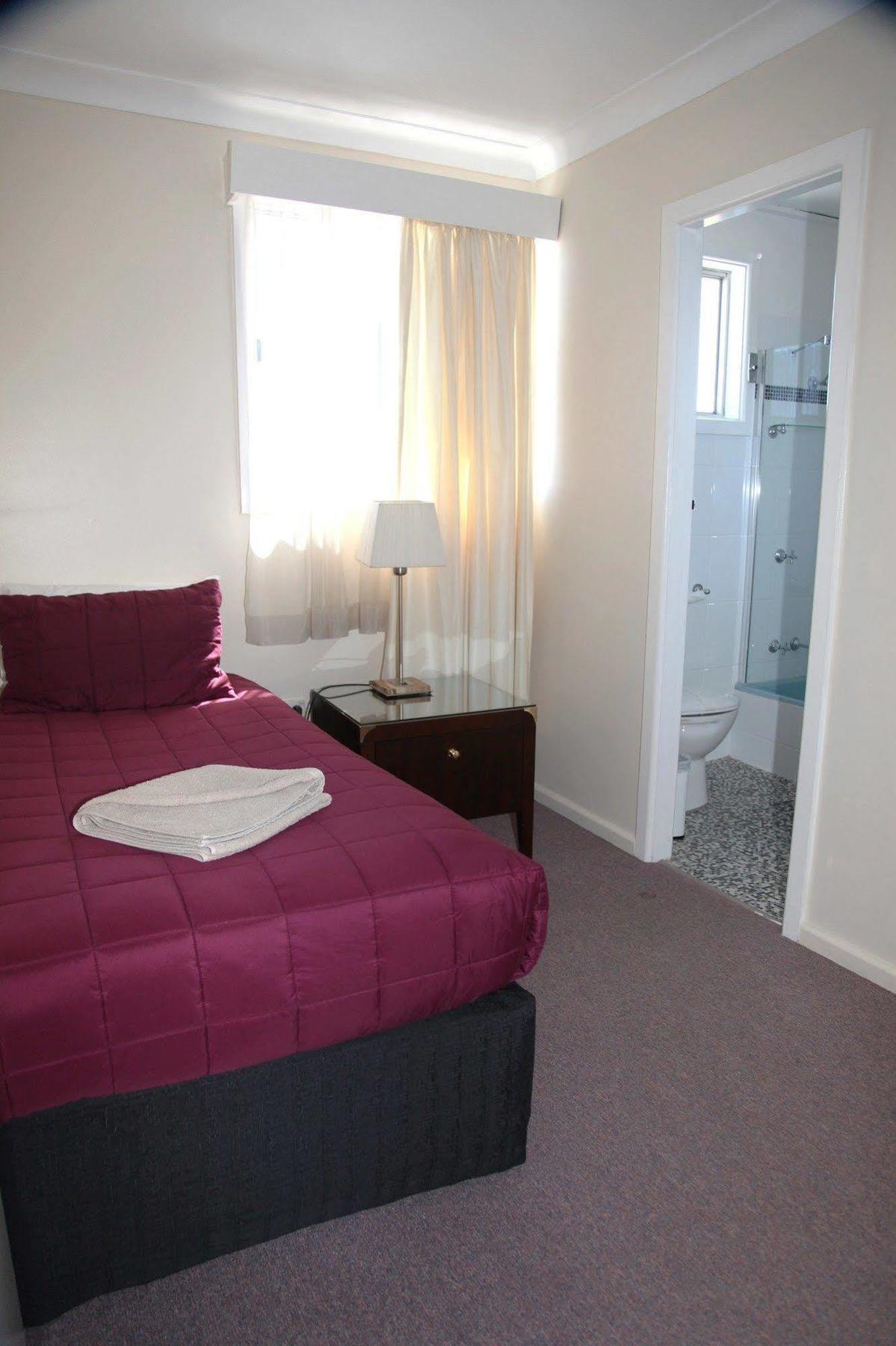 אוברון Titania Motel מראה חיצוני תמונה
